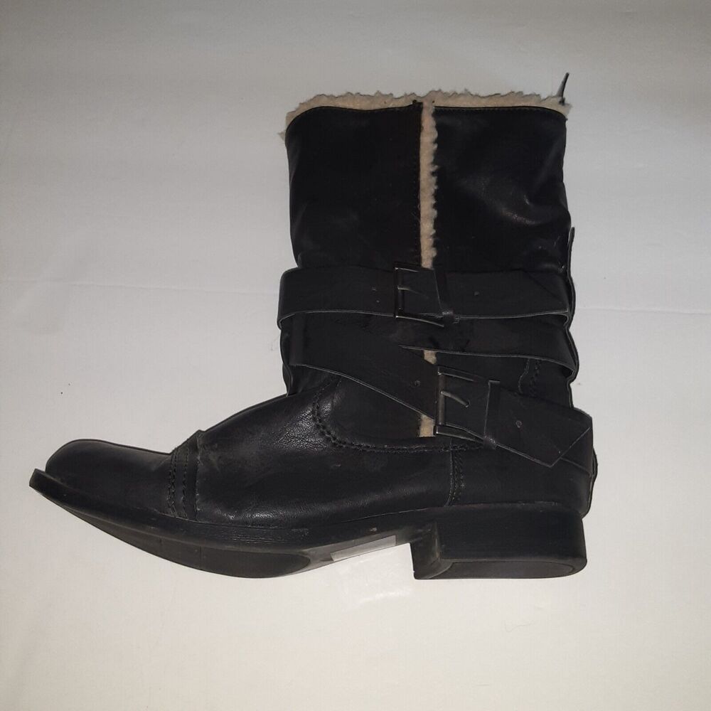 Diba Fleece lined Vegan Leather Moto Boot Buckle sz 8.5